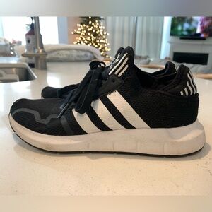 Adidas swift runs